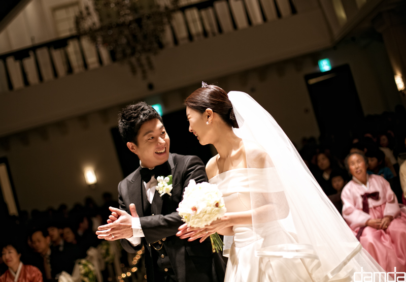 담다스튜디오_본식스냅_노블발렌티_00028.jpg