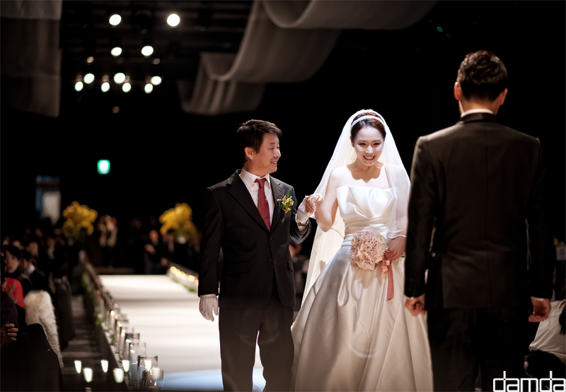 담다스튜디오_본식스냅_메이필드호텔_0022.jpg